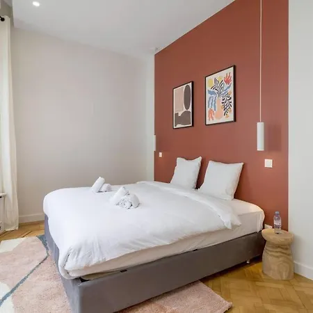 Appart 8pers#3bedrooms#victor Hugo#arc De Triomphe דירה *