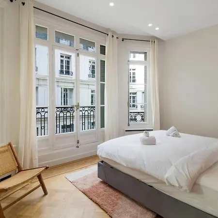 Appart 8pers#3bedrooms#victor Hugo#arc De Triomphe דירה *