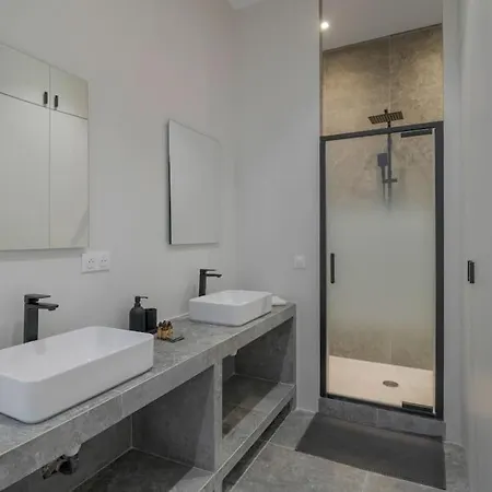 Appart 8pers#3bedrooms#victor Hugo#arc De Triomphe דירה
